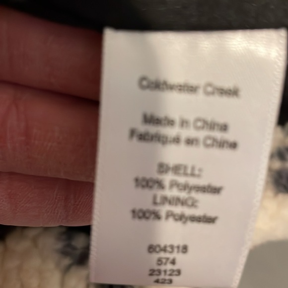 Sherpa winter style coldwater creek jacket with snaps size large new without tag - Picture 3 of 4